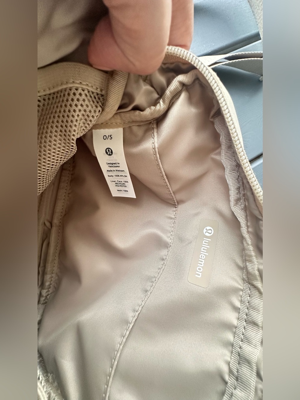Lululemon Beige Crossbody Shoulder Bag - Women - Picture 5 of 6